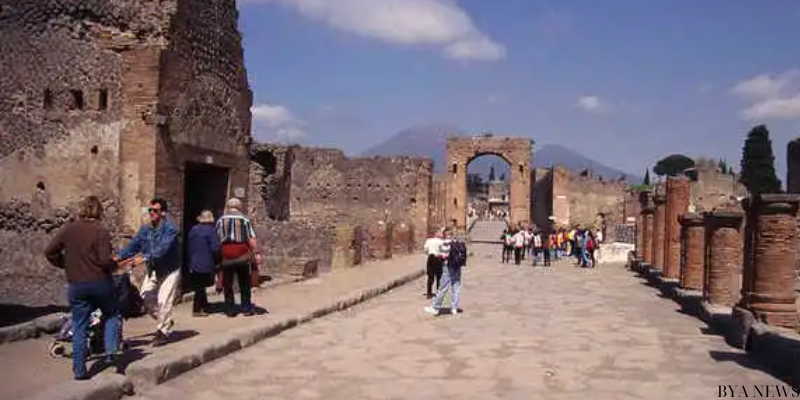 Exploring the Rich History of Pompeii Archaeological Park